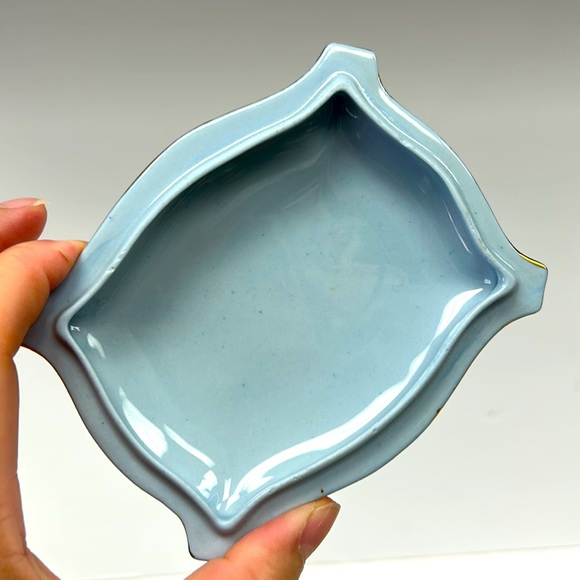 Antique bone china French lidded vanity box . - Picture 3 of 10